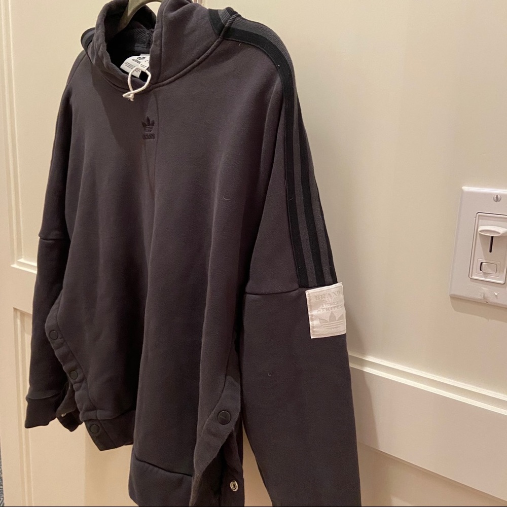 RARE Adidas hoodie - Picture 3 of 4